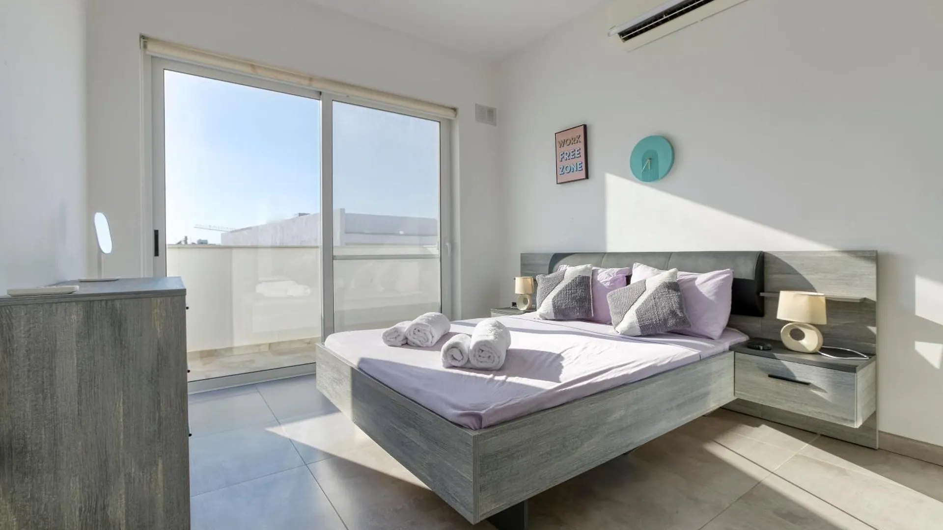 Annitchka Mansions - Penthouse In Central Malta Birkirkara Malta