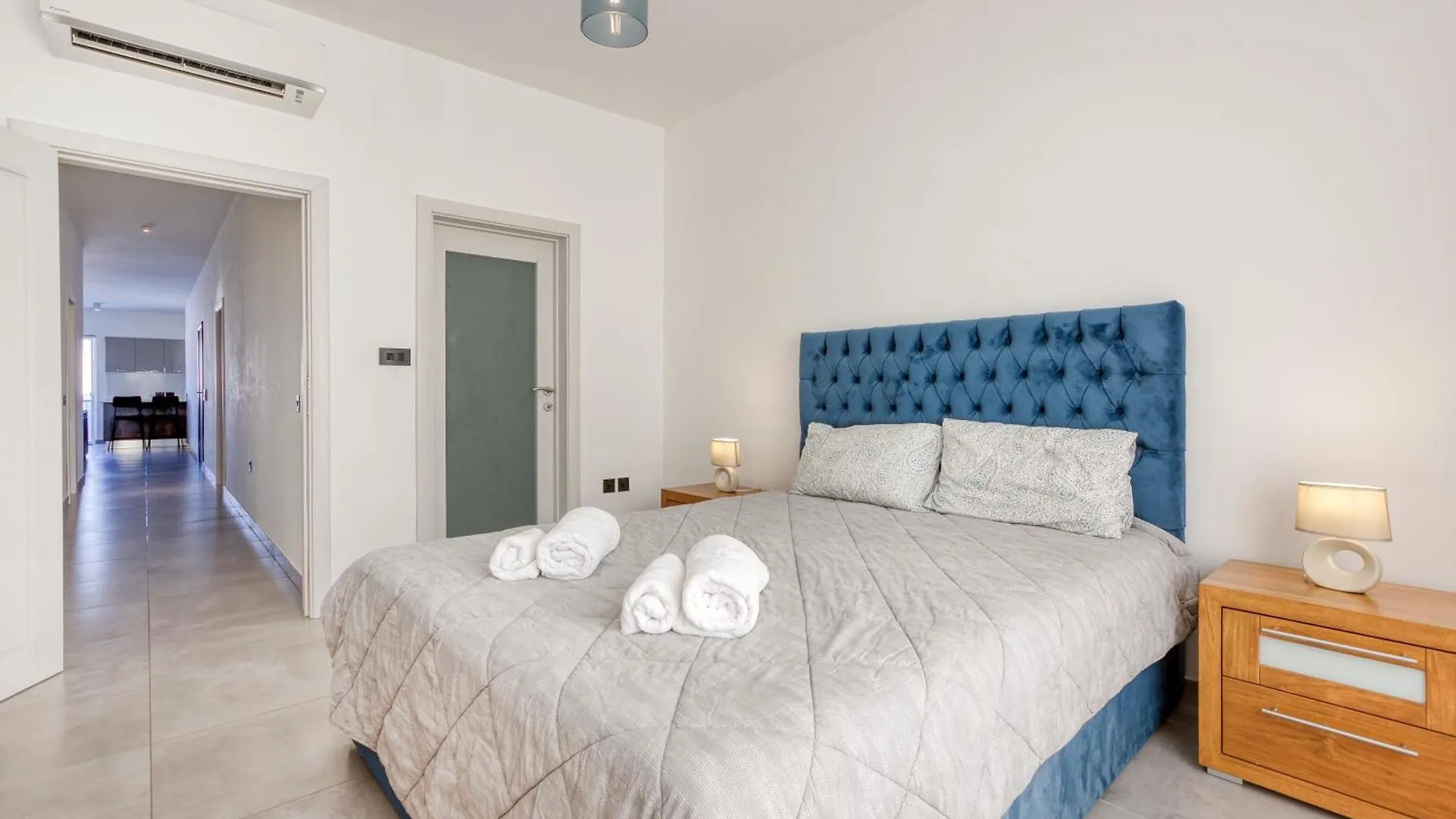 Apartment Annitchka Mansions - Penthouse In Central Malta Birkirkara Malta