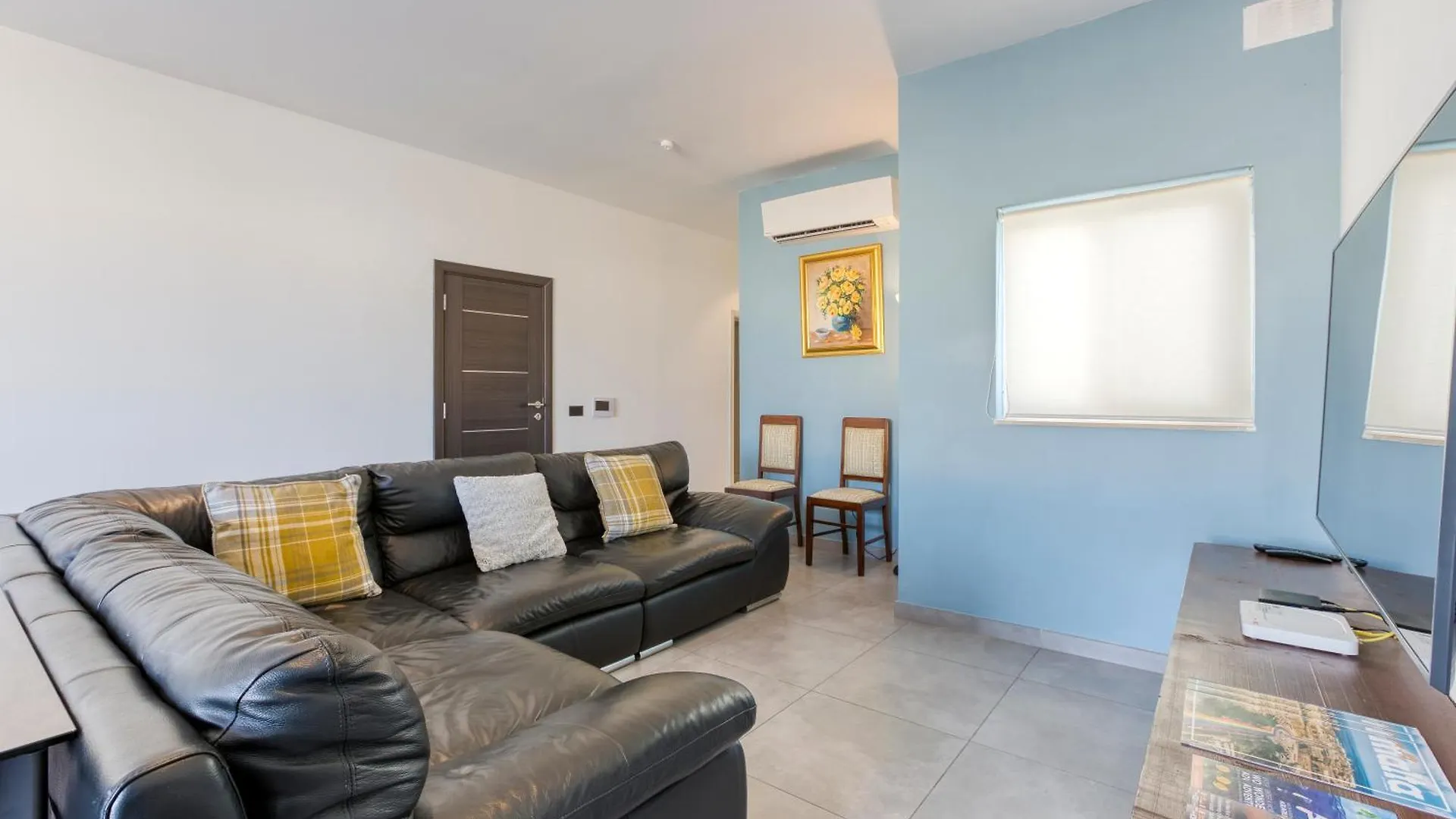 Annitchka Mansions - Penthouse In Central Malta Birkirkara Apartment