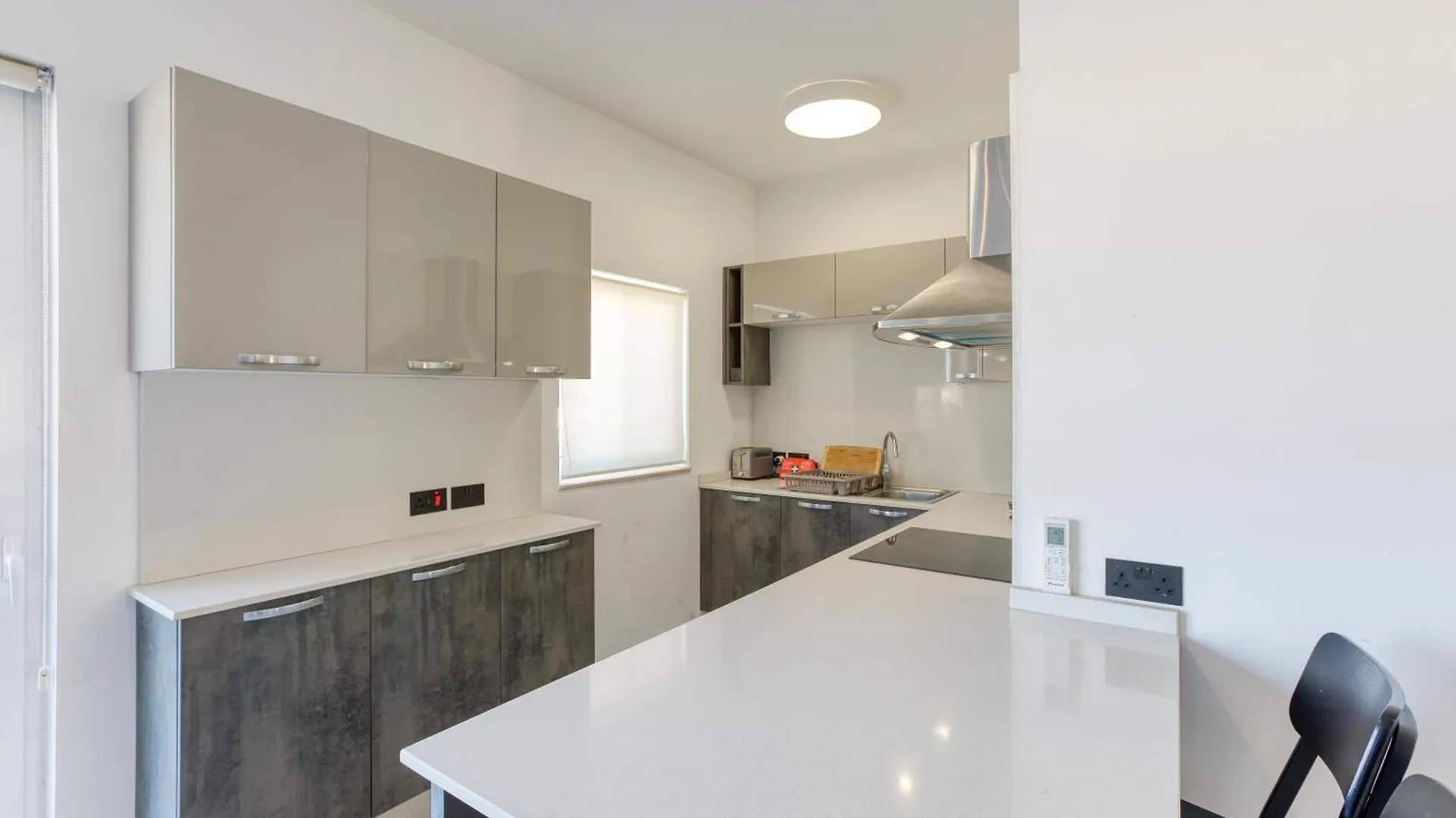 Annitchka Mansions - Penthouse In Central Malta Birkirkara 0*,