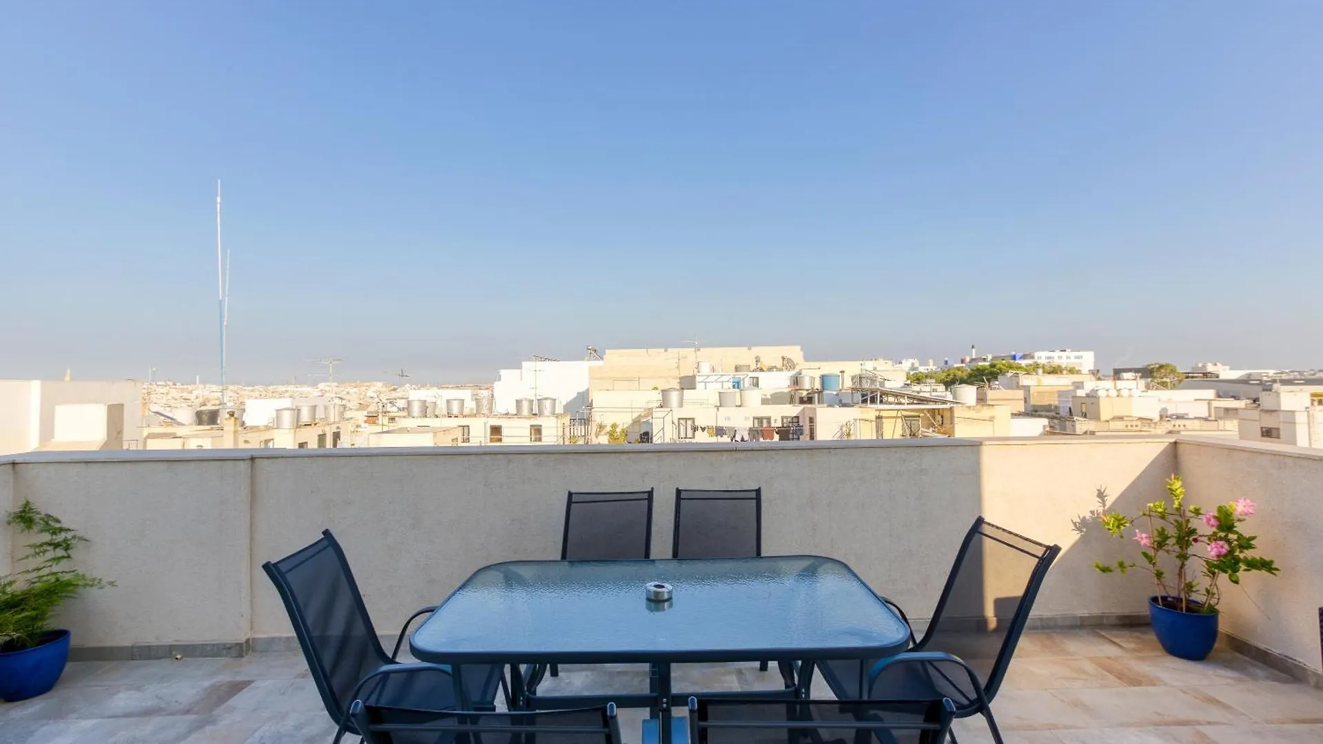 Annitchka Mansions - Penthouse In Central Malta Birkirkara 0*,