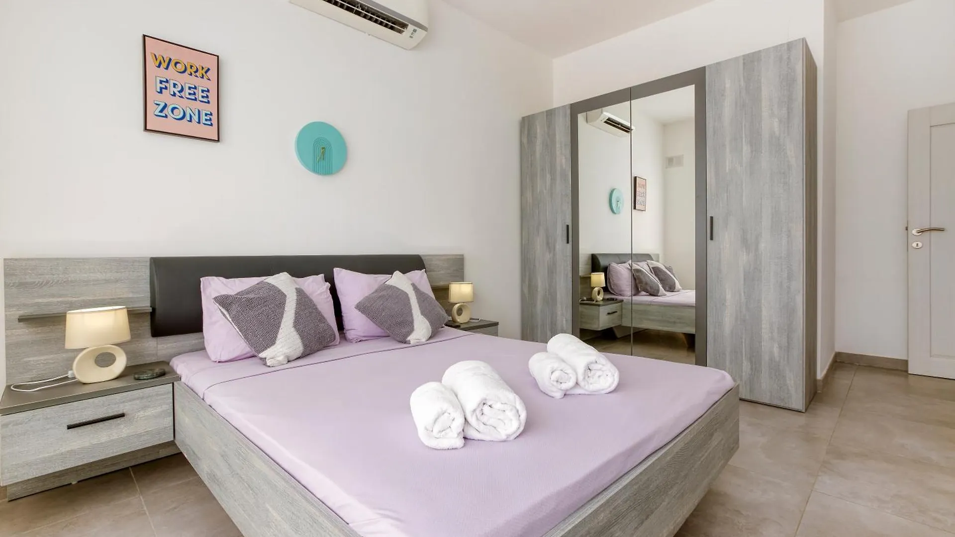 Annitchka Mansions - Penthouse In Central Malta Birkirkara