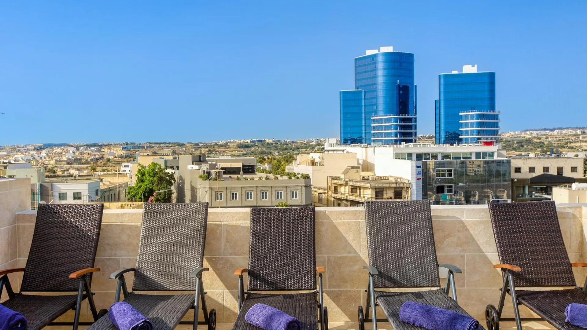 Annitchka Mansions - Penthouse In Central Malta Birkirkara Apartment